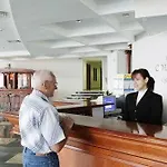 Caesar Palace Hotell 4*