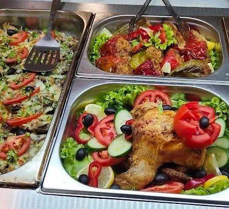 Caesars Palace ساني بيتش