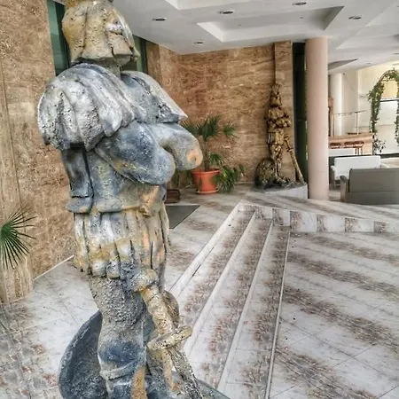 Caesars Palace Hotel Sluneční pobřeží